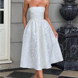 SAOIRSE MIDI DRESS BABYBOO FASHION (Never worn, can’t return)